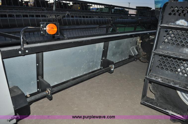 image for item C3231 1992 Gleaner R72 combine