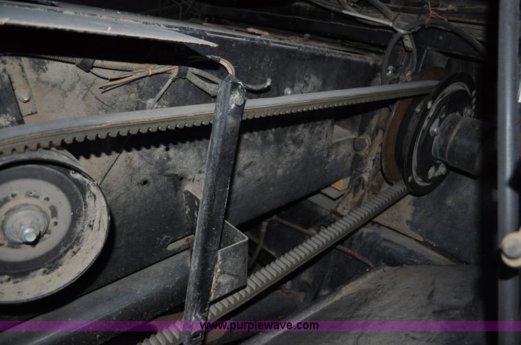 image for item C3231 1992 Gleaner R72 combine