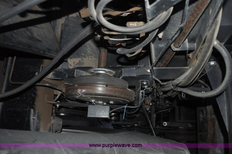 image for item C3231 1992 Gleaner R72 combine