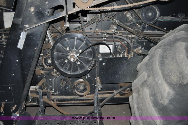 image for item C3231 1992 Gleaner R72 combine