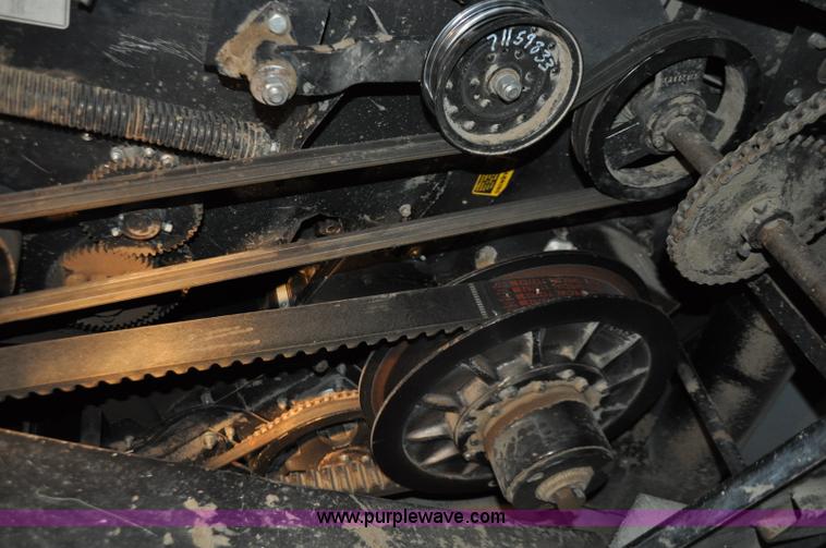 image for item C3231 1992 Gleaner R72 combine