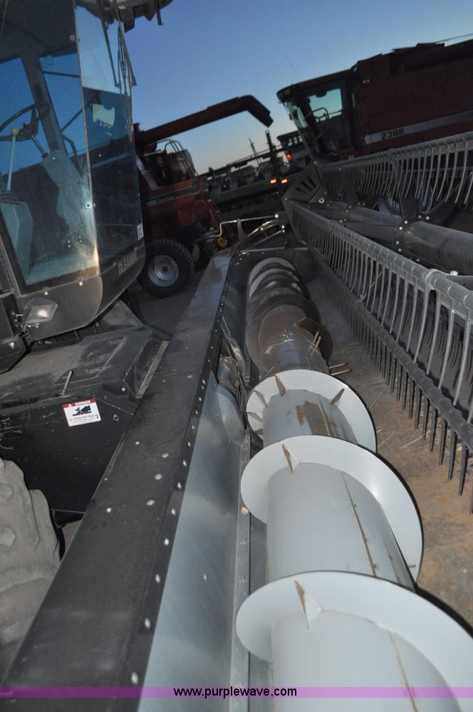 image for item C3231 1992 Gleaner R72 combine