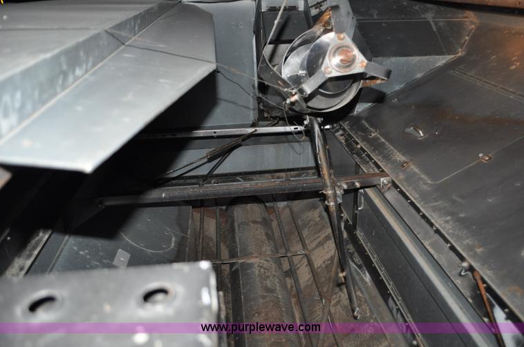 image for item C3231 1992 Gleaner R72 combine