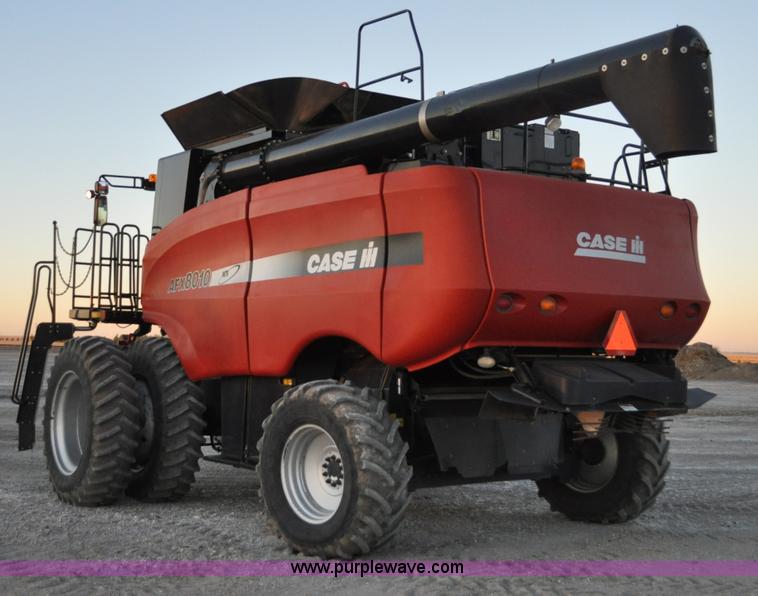 image for item C3232 2004 Case IH 8010 combine