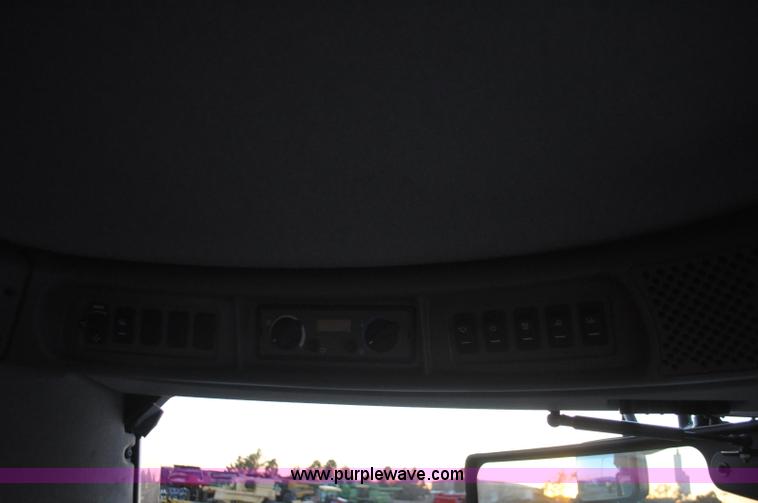 image for item C3232 2004 Case IH 8010 combine