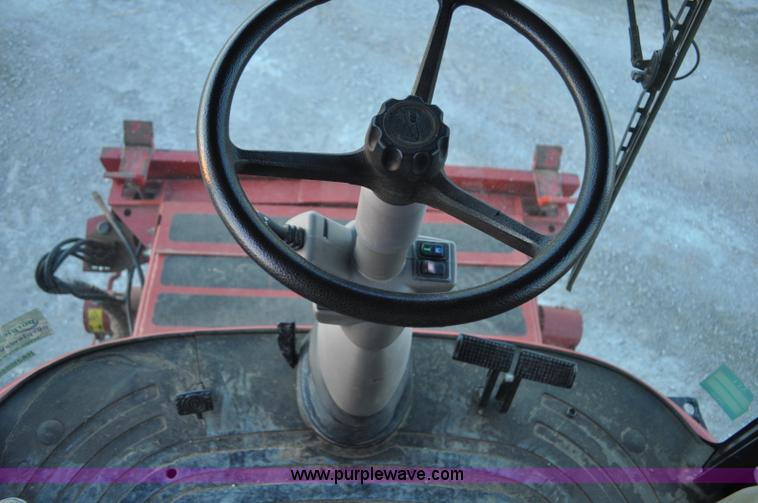 image for item C3232 2004 Case IH 8010 combine