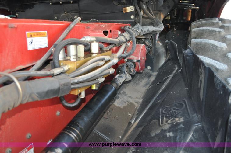 image for item C3232 2004 Case IH 8010 combine