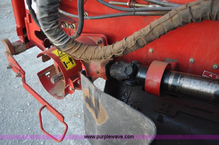 image for item C3232 2004 Case IH 8010 combine