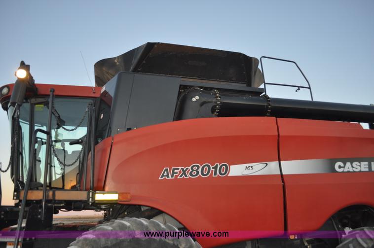image for item C3232 2004 Case IH 8010 combine