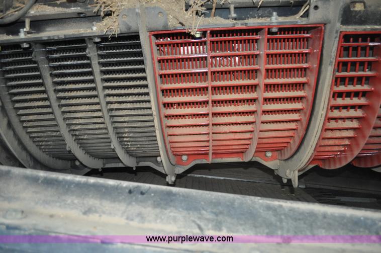 image for item C3232 2004 Case IH 8010 combine