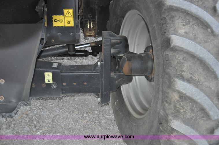 image for item C3232 2004 Case IH 8010 combine