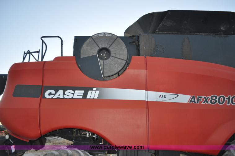 image for item C3232 2004 Case IH 8010 combine