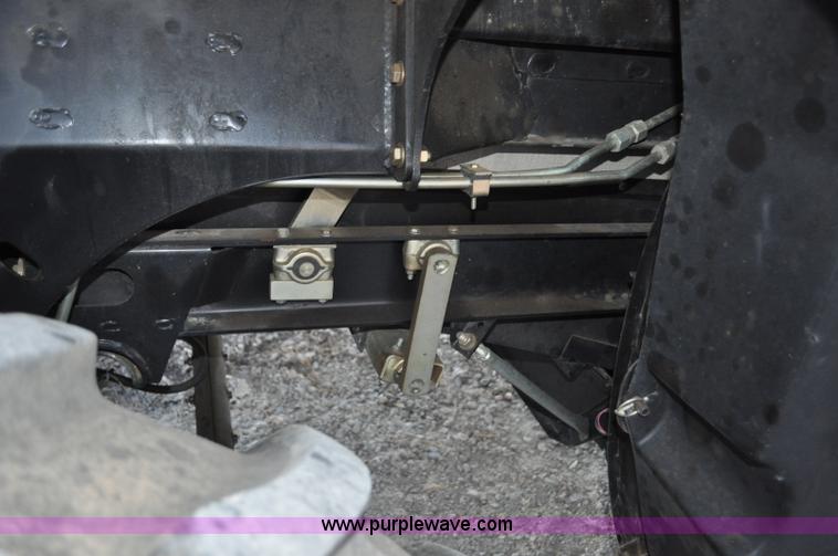 image for item C3232 2004 Case IH 8010 combine