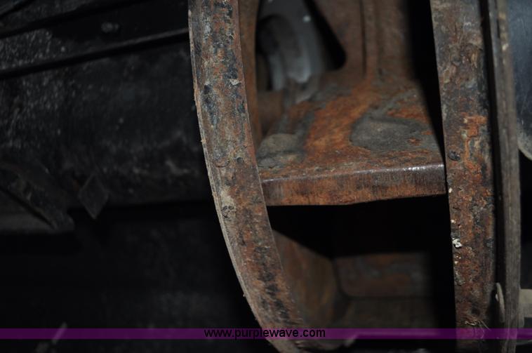 image for item C3232 2004 Case IH 8010 combine