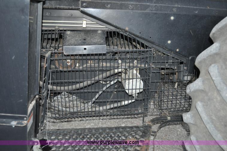 image for item C3232 2004 Case IH 8010 combine