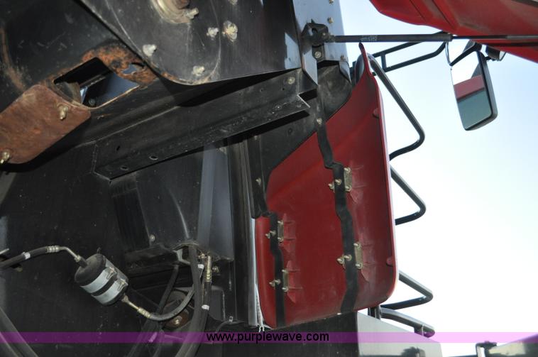 image for item C3232 2004 Case IH 8010 combine