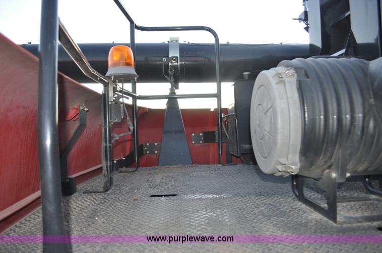 image for item C3232 2004 Case IH 8010 combine