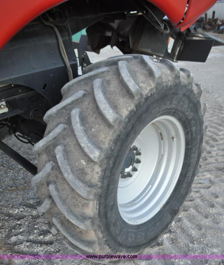 image for item C3232 2004 Case IH 8010 combine