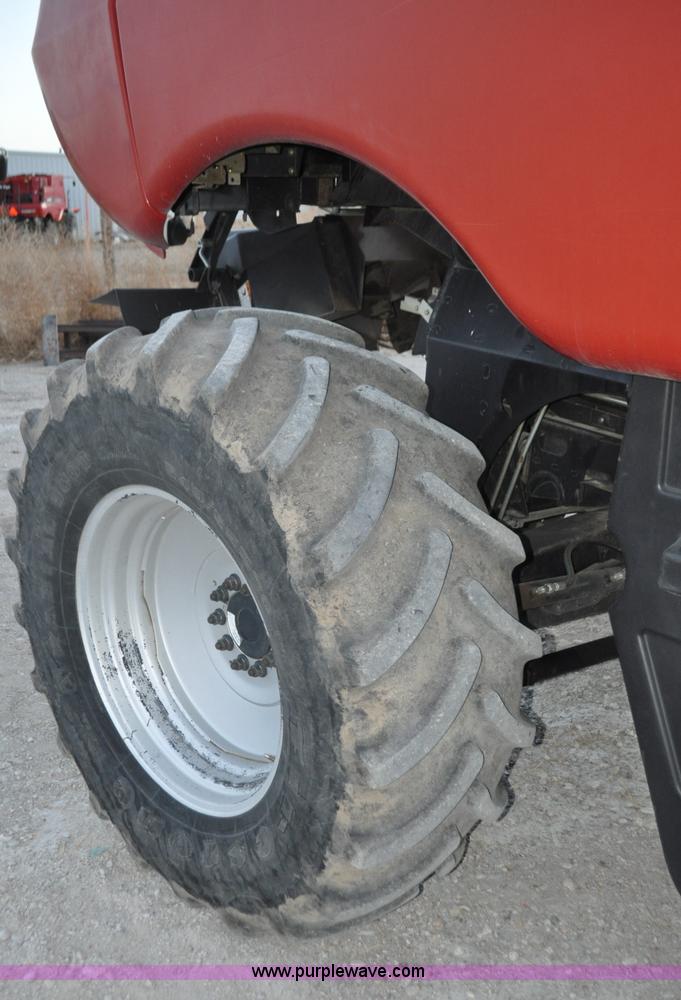 image for item C3232 2004 Case IH 8010 combine