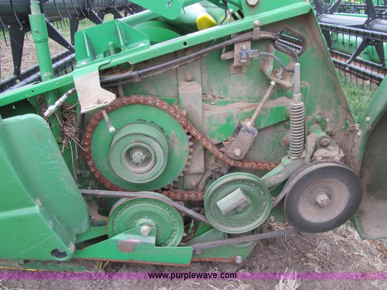 image for item D7014 2006 John Deere 635F 35' flex header
