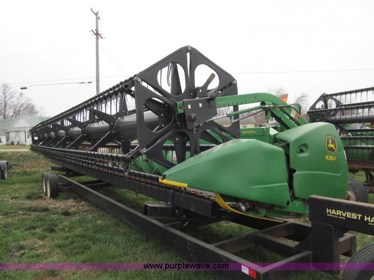 image for item D7015 2008 John Deere 635F 35' flex header