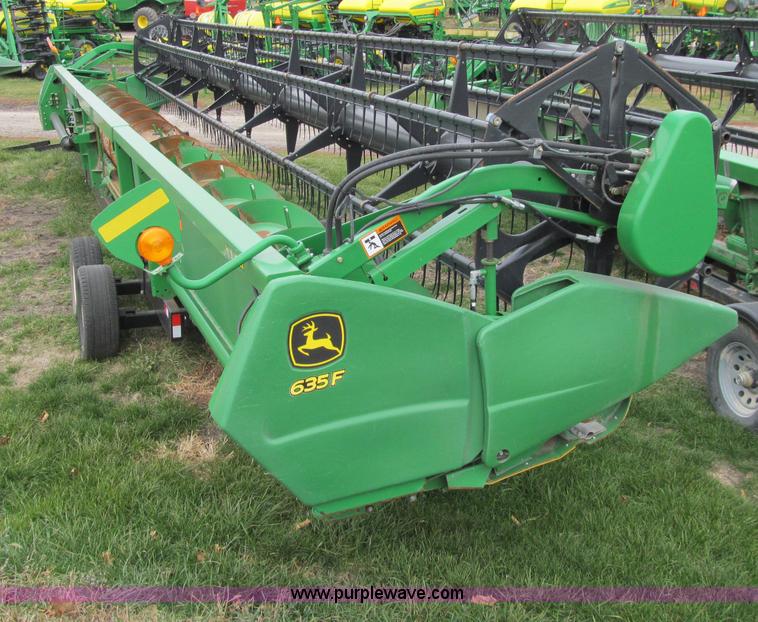 image for item D7015 2008 John Deere 635F 35' flex header