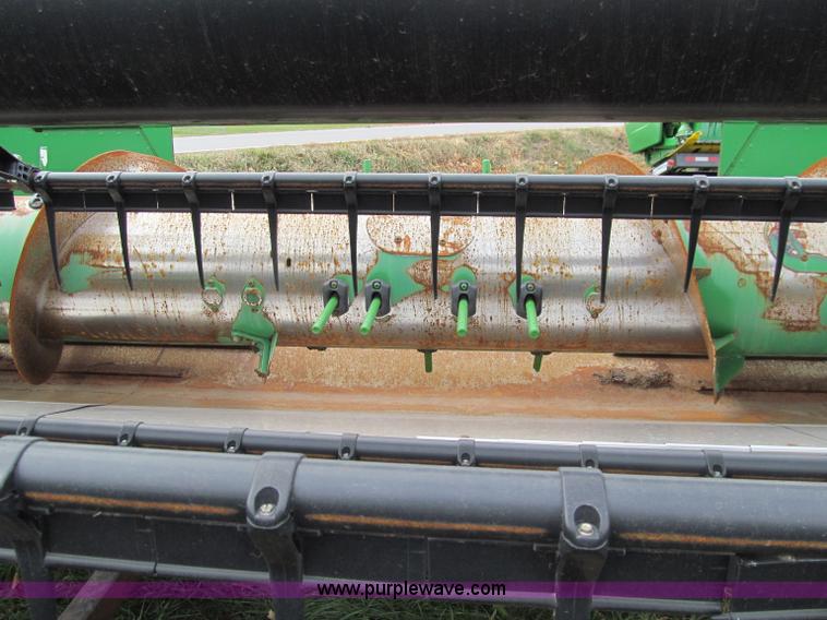 image for item D7015 2008 John Deere 635F 35' flex header