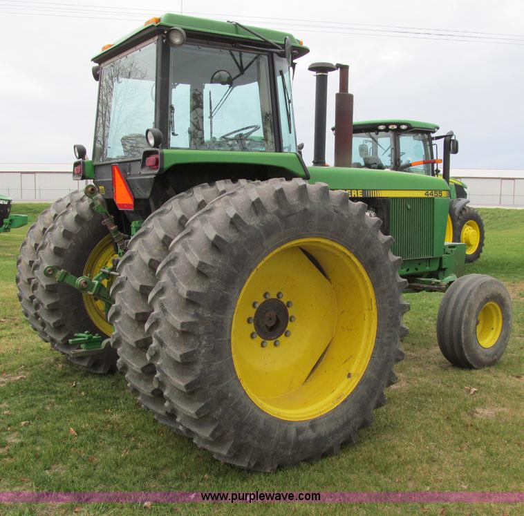 image for item D7016 1990 John Deere 4455 row crop tractor