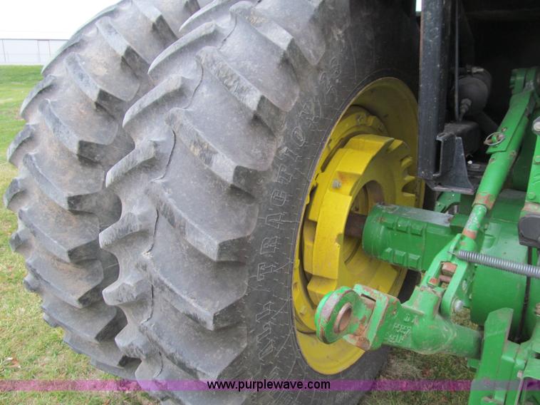image for item D7016 1990 John Deere 4455 row crop tractor