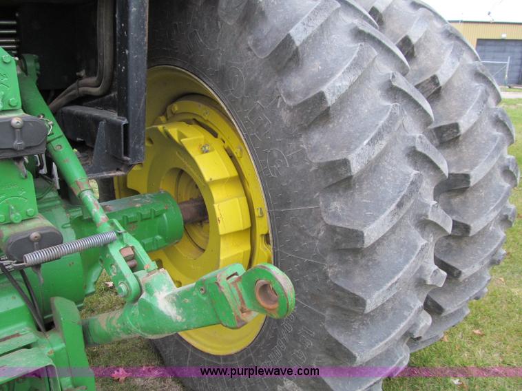 image for item D7016 1990 John Deere 4455 row crop tractor