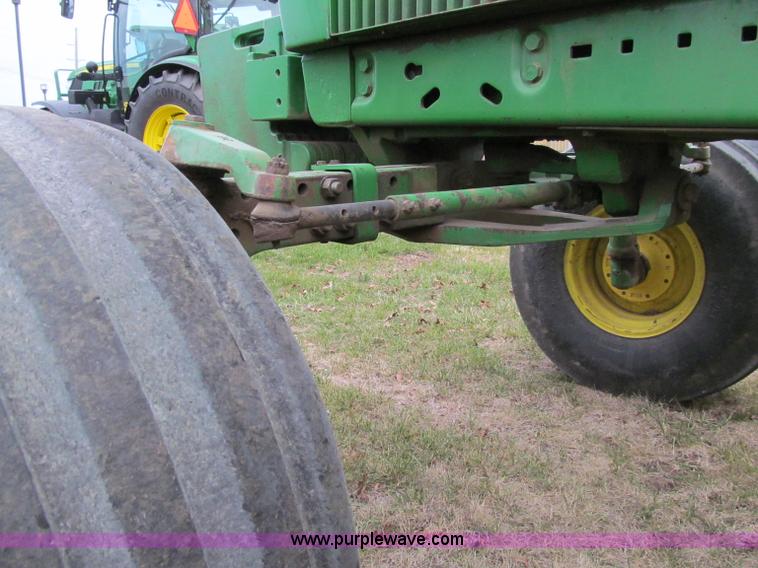 image for item D7016 1990 John Deere 4455 row crop tractor