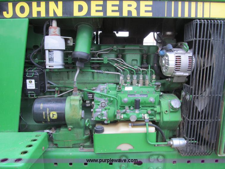 image for item D7016 1990 John Deere 4455 row crop tractor