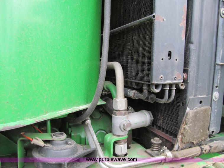 image for item D7016 1990 John Deere 4455 row crop tractor