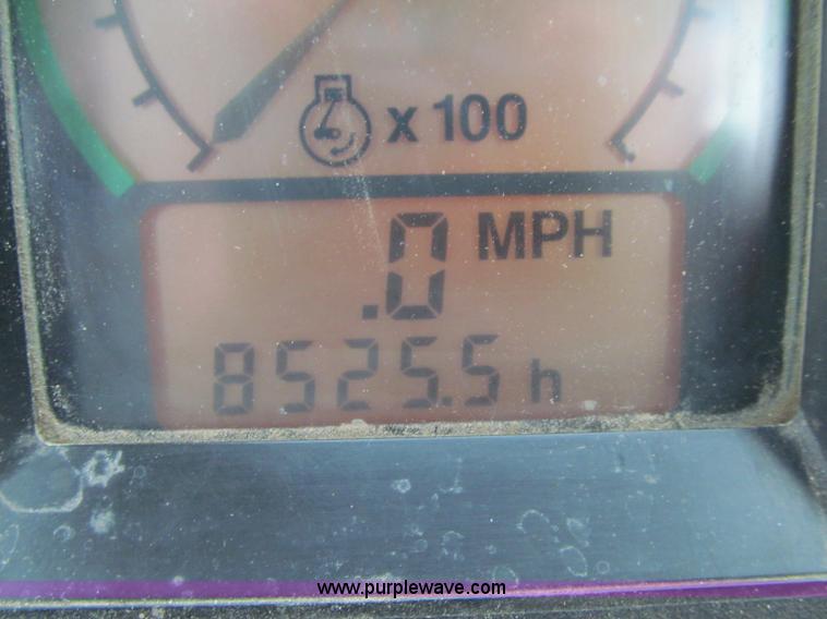 image for item D7016 1990 John Deere 4455 row crop tractor