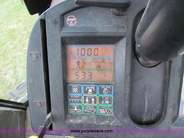 image for item D7016 1990 John Deere 4455 row crop tractor