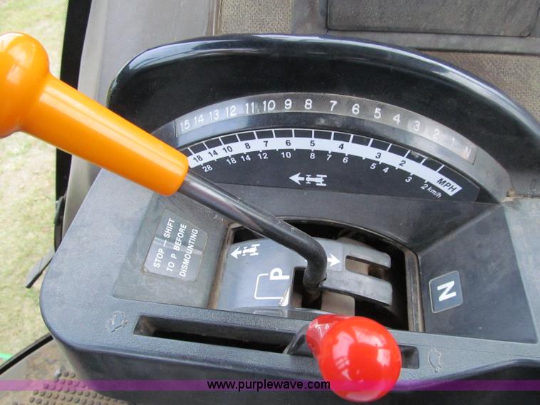 image for item D7016 1990 John Deere 4455 row crop tractor