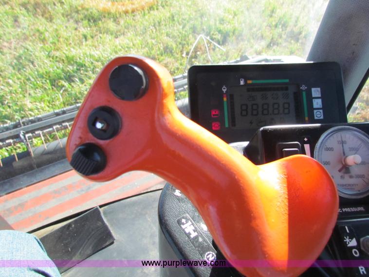 image for item E8173 Hesston 8450 swather