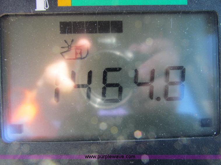 image for item E8173 Hesston 8450 swather