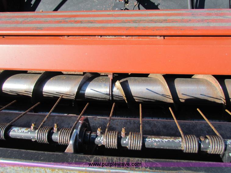 image for item E8173 Hesston 8450 swather