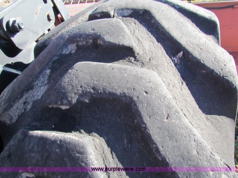 image for item E8173 Hesston 8450 swather