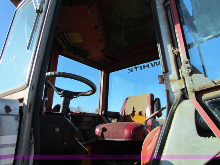 image for item E8174 White 2-135 Field Boss tractor