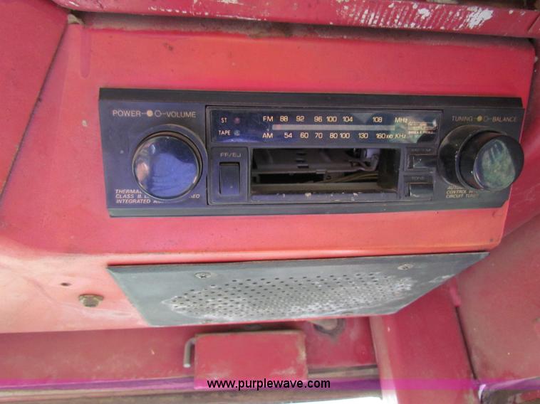 image for item E8174 White 2-135 Field Boss tractor