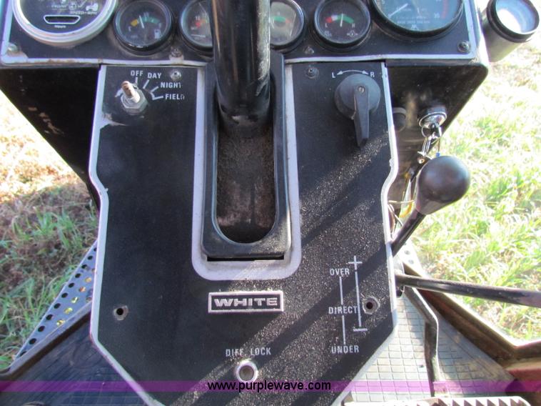 image for item E8174 White 2-135 Field Boss tractor