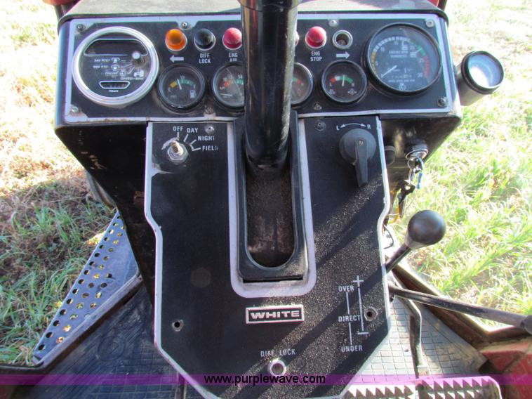 image for item E8174 White 2-135 Field Boss tractor