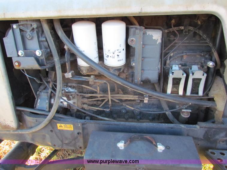 image for item E8174 White 2-135 Field Boss tractor