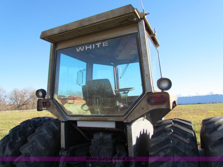 image for item E8174 White 2-135 Field Boss tractor