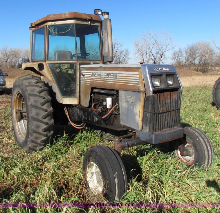 image for item E8175 White 2-105 Field Boss tractor