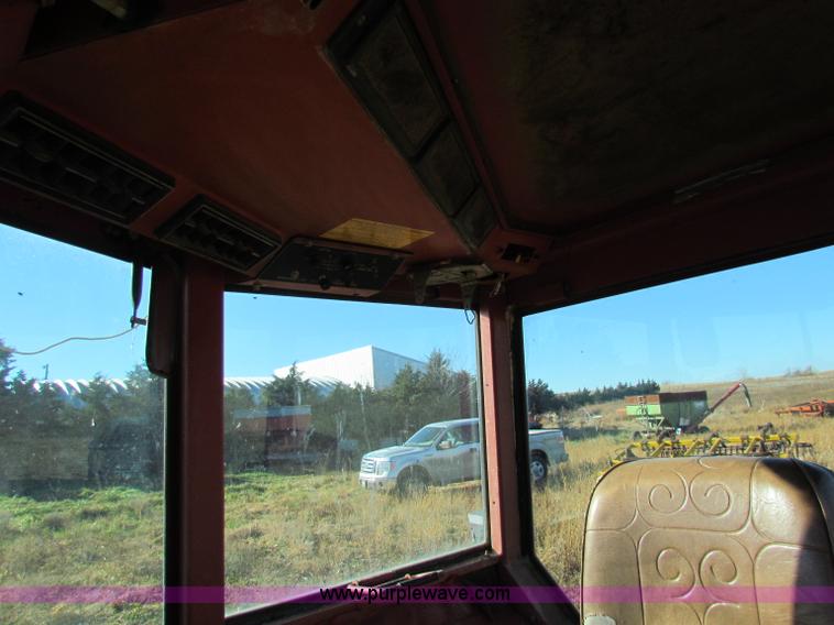 image for item E8175 White 2-105 Field Boss tractor