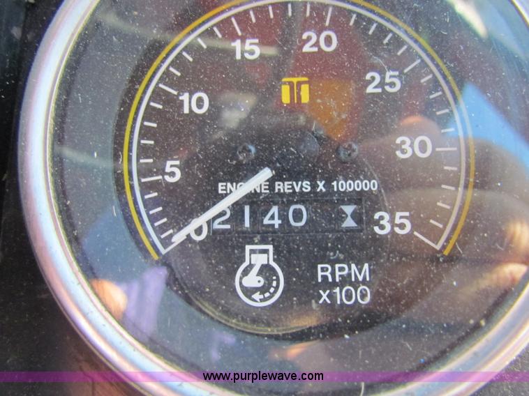 image for item E8175 White 2-105 Field Boss tractor