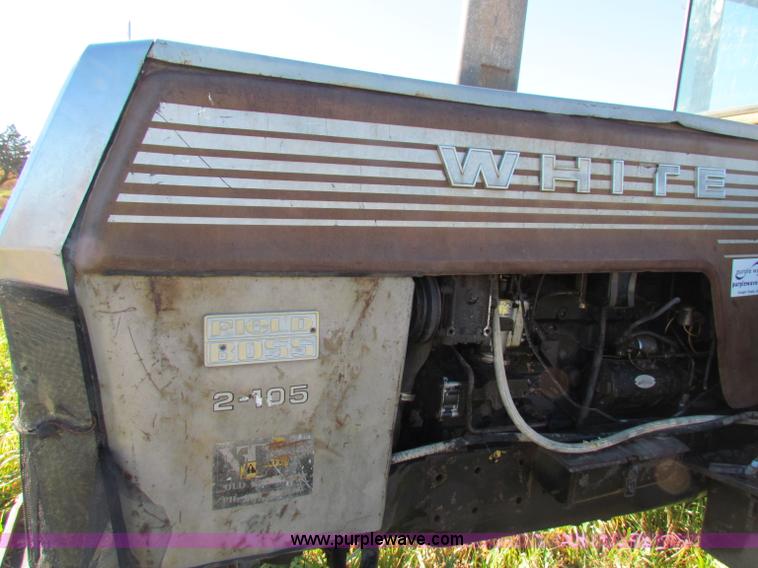 image for item E8175 White 2-105 Field Boss tractor